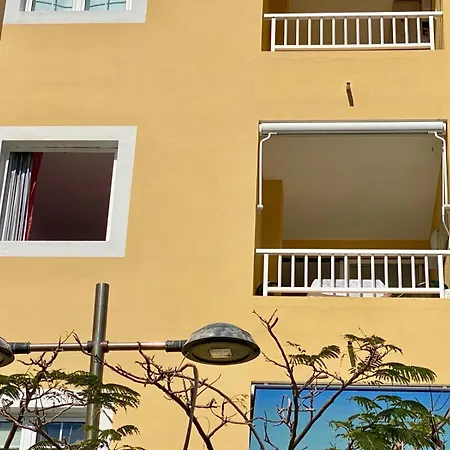 Casa Del Mar, Sunny Ocean View Right At The Beach! Holiday home *